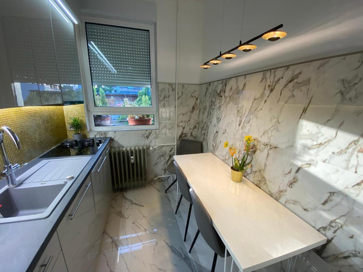 Lonyay Street Apartment Boedapest Buitenkant foto